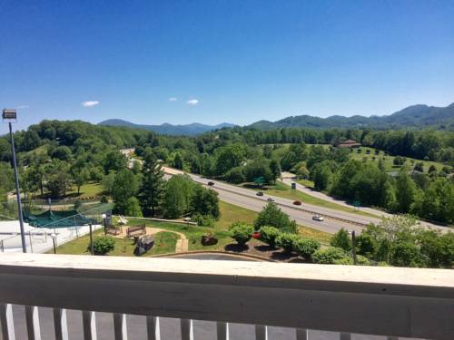 Imagen de la habitación del Hotel Econo Lodge, Waynesville. Foto 14