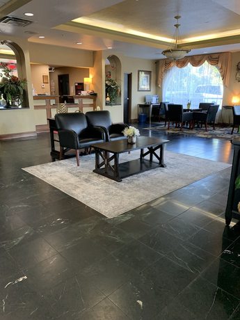 Imagen de los interiores del Hotel Econo Lodge Wesley Chapel I-75. Foto 9