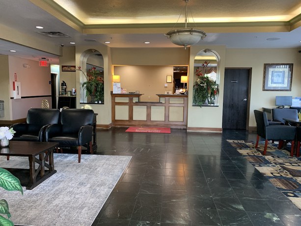 Imagen de los interiores del Hotel Econo Lodge Wesley Chapel I-75. Foto 12