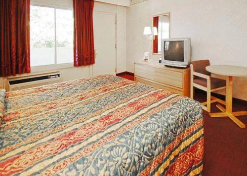 Imagen de la habitación del Hotel Econo Lodge West Haven. Foto 1