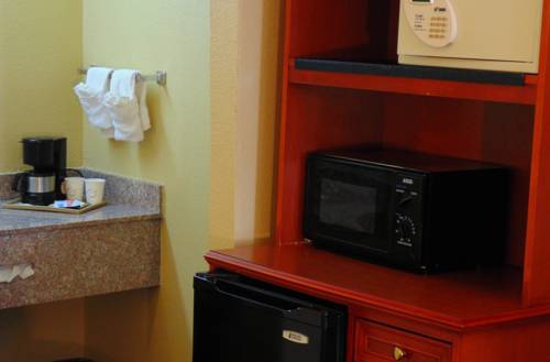 Imagen de la habitación del Hotel Econo Lodge White Pine. Foto 12