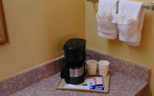 Imagen de la habitación del Hotel Econo Lodge White Pine. Foto 13