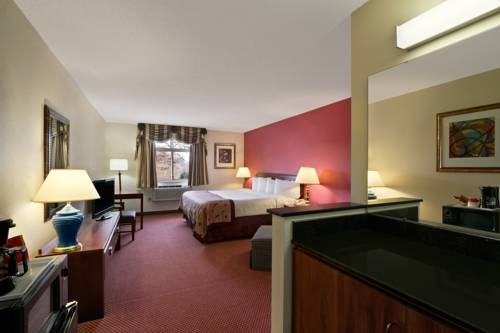 Imagen de la habitación del Hotel Econo Lodge Whitehall near Michigan's Adventure. Foto 1