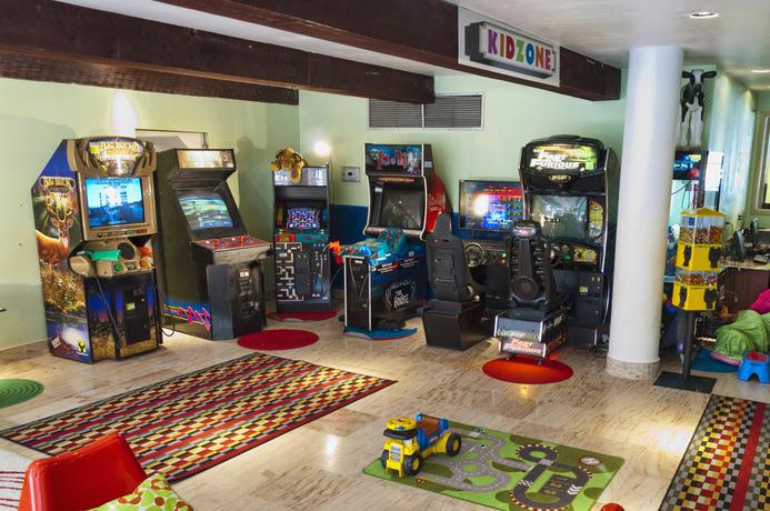 Imagen de los interiores del Hotel Econo Lodge Winter Haven Chain Of Lakes. Foto 8
