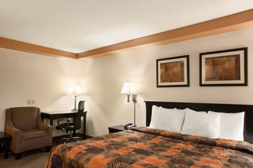 Imagen de la habitación del Hotel Econo Lodge Woodbridge. Foto 3