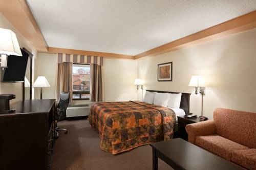 Imagen de la habitación del Hotel Econo Lodge Woodbridge. Foto 5