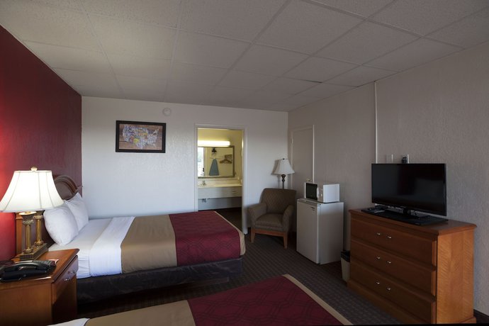 Imagen de la habitación del Hotel Econo Lodge Wytheville I-77 and I-81. Foto 12