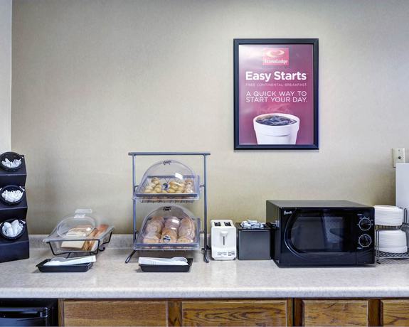 Imagen del bar/restaurante del Hotel Econo Lodge Wytheville I-77 and I-81. Foto 6