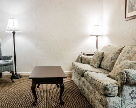 Imagen de la habitación del Hotel Econo Lodge and Suites, Grand Rapids. Foto 17