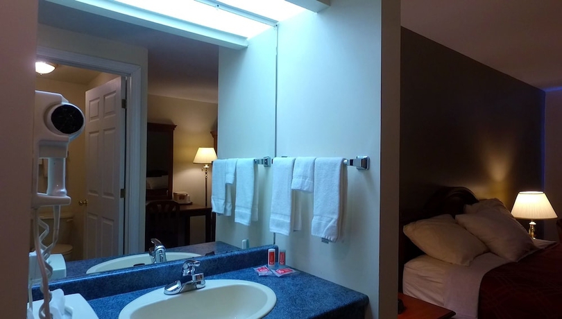 Imagen de la habitación del Hotel Econo Lodge and Suites Saint John. Foto 8