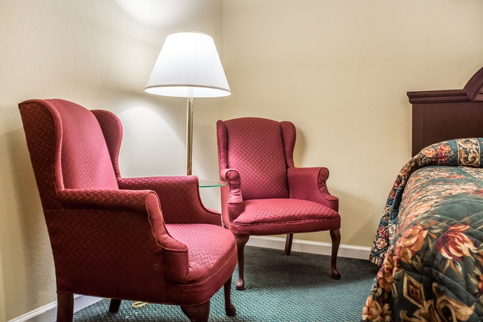 Imagen de la habitación del Hotel Econo Lodge and Suites, Syracuse. Foto 9