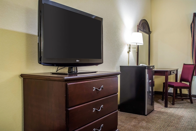 Imagen de la habitación del Hotel Econo Lodge and Suites, Syracuse. Foto 12