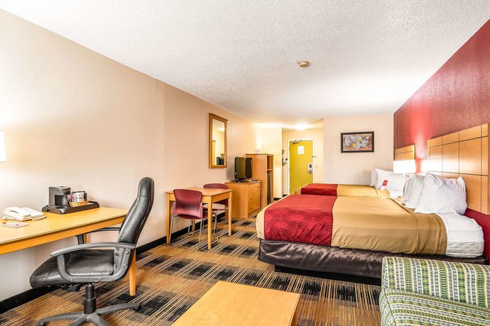 Imagen de la habitación del Hotel Econo Lodge at Wanamaker. Foto 3