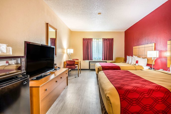 Imagen general del Hotel Econo Lodge at Wanamaker. Foto 1