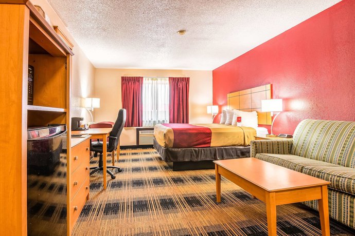 Imagen de la habitación del Hotel Econo Lodge at Wanamaker. Foto 17