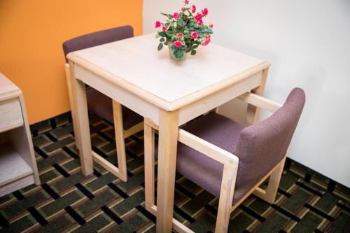 Imagen general del Hotel Econo Lodge de Clemson,. Foto 2