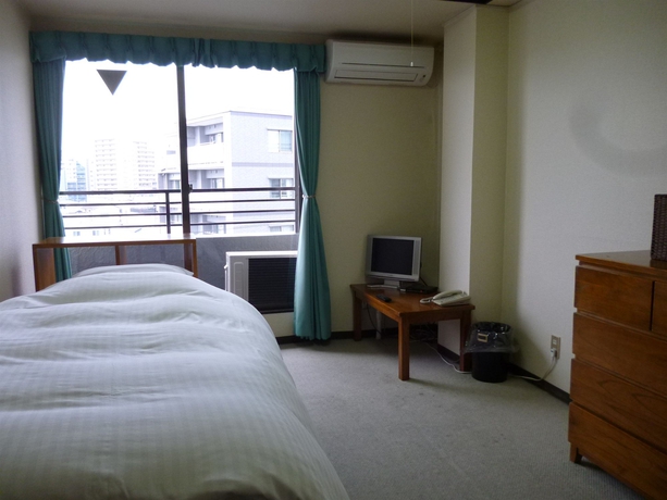 Imagen de la habitación del Hotel Econo-Inn Kyoto. Foto 2