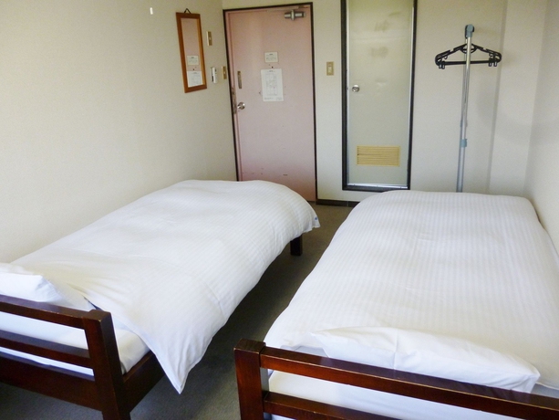 Imagen de la habitación del Hotel Econo-Inn Kyoto. Foto 5