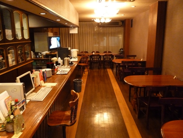Imagen de los interiores del Hotel Econo-Inn Kyoto. Foto 15