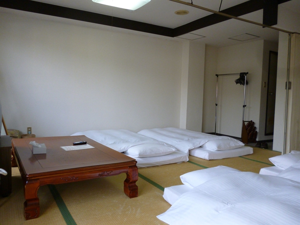 Imagen de la habitación del Hotel Econo-Inn Kyoto. Foto 13