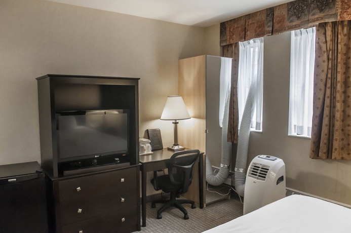 Imagen de la habitación del Hotel Econolodge Downtown Toronto. Foto 9