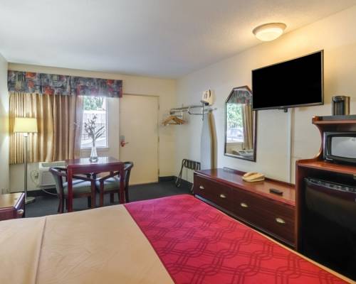 Imagen de la habitación del Hotel Econolodge Historic. Foto 4