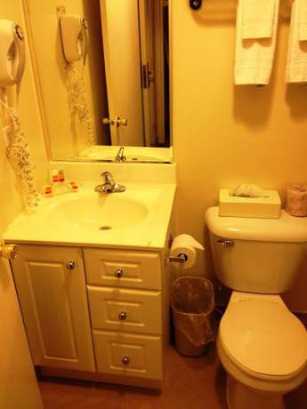 Imagen de la habitación del Hotel Econolodge Woodstock. Foto 13