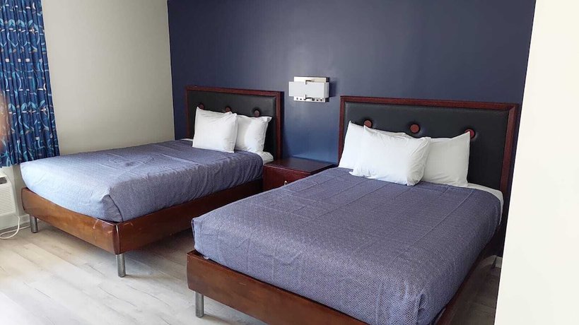Imagen de la habitación del Hotel Economy 7 Inn Hampton. Foto 1