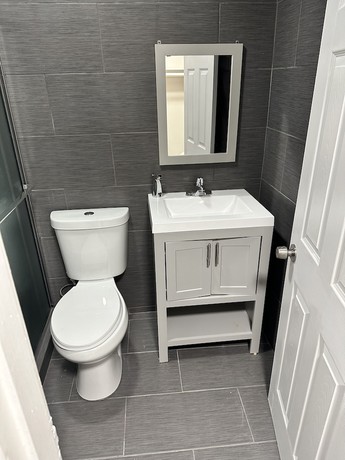 Imagen de la habitación del Hotel Economy 7 Inn Hampton. Foto 3