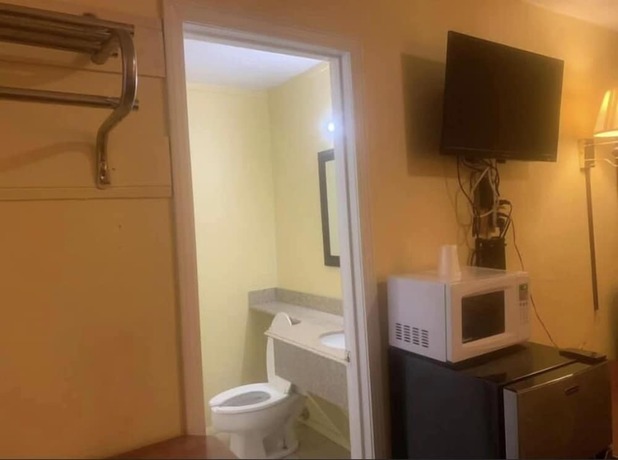 Imagen general del Hotel Economy INN poteau. Foto 3