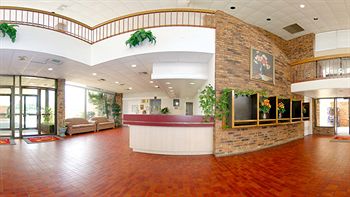 Imagen de los interiores del Hotel Economy Inn And Suites. Foto 14