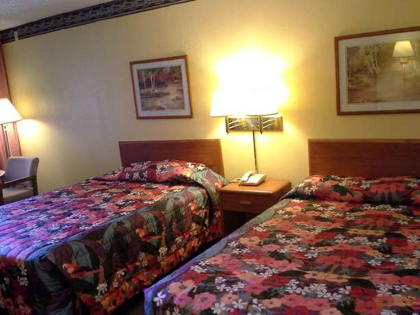 Imagen de la habitación del Hotel Economy Inn And Suites, Tulsa . Foto 11