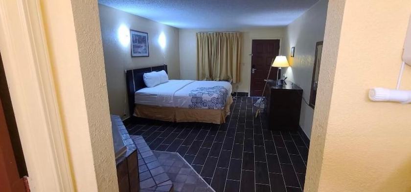 Imagen de la habitación del Hotel Economy Inn And Suites, Tulsa . Foto 14