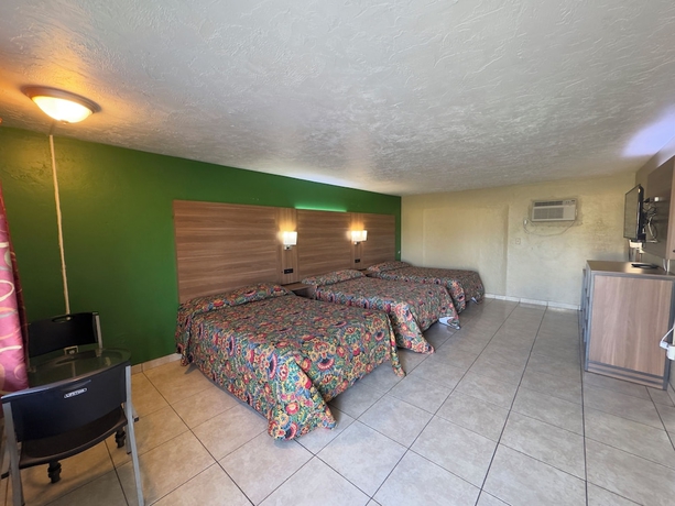 Imagen de la habitación del Hotel Economy Inn, Arcadia. Foto 8