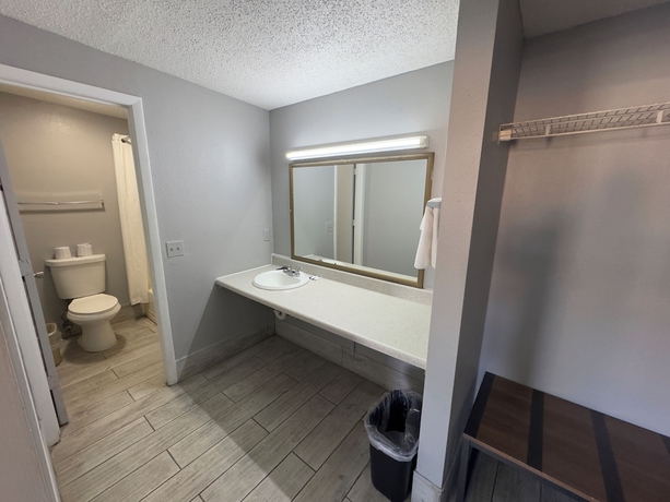 Imagen de la habitación del Hotel Economy Inn, Arcadia. Foto 15