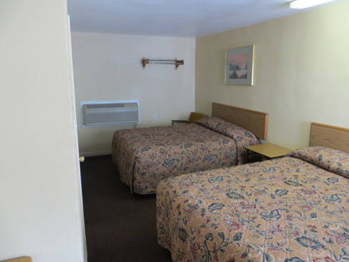 Imagen de la habitación del Hotel Economy Inn - Fort Dodge. Foto 5
