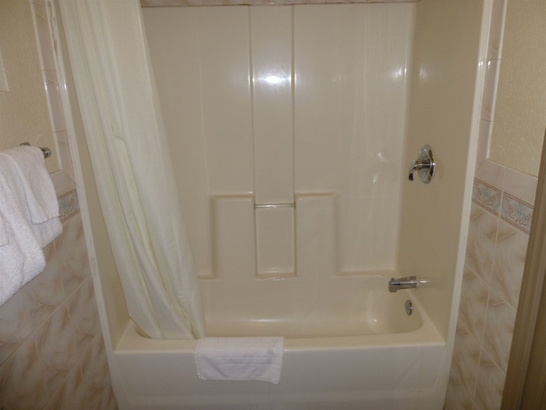 Imagen de la habitación del Hotel Economy Inn Hollywood. Foto 6