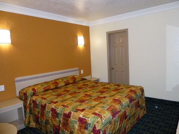 Imagen de la habitación del Hotel Economy Inn Hollywood. Foto 10