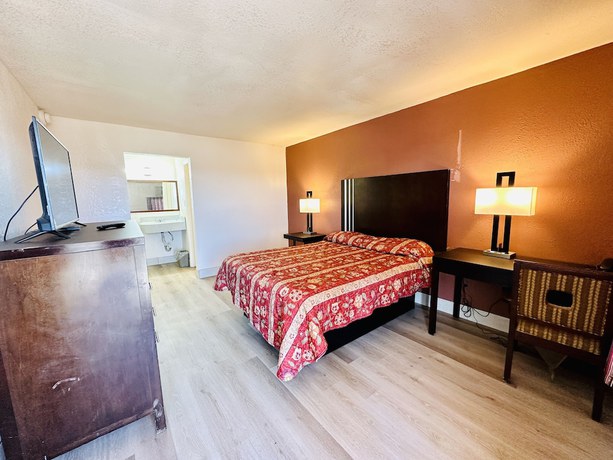 Imagen de la habitación del Hotel Economy Inn, Houma. Foto 11