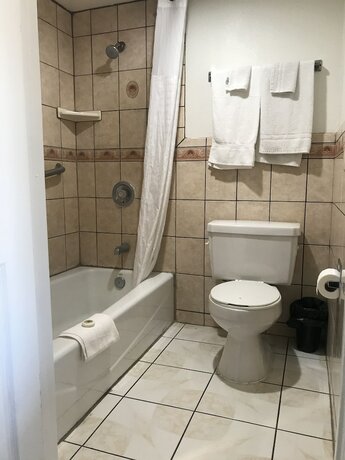 Imagen de la habitación del Hotel Economy Inn LAX. Foto 18