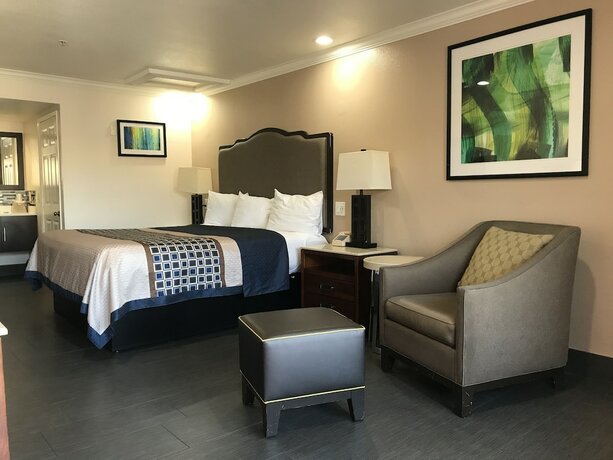 Imagen de la habitación del Hotel Economy Inn LAX. Foto 19