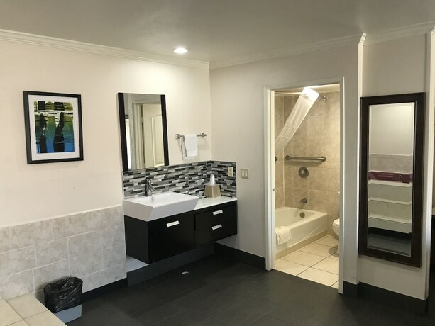 Imagen general del Hotel Economy Inn LAX. Foto 8