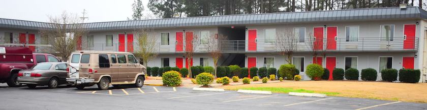 Imagen de los exteriores del Hotel Economy Inn Little Rock. Foto 18