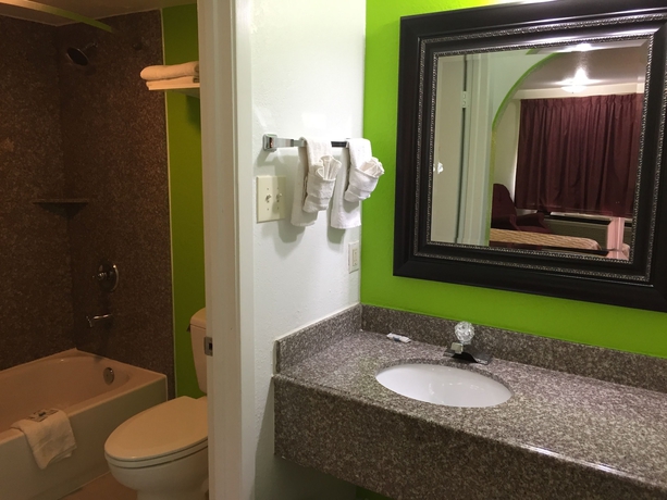 Imagen de la habitación del Hotel Economy Inn, Livingston. Foto 9