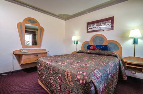 Imagen de la habitación del Hotel Economy Inn, Los Banos. Foto 5