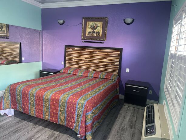 Imagen de la habitación del Hotel Economy Inn, Lynwood. Foto 16