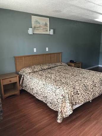 Imagen de la habitación del Hotel Economy Inn, Modesto. Foto 5