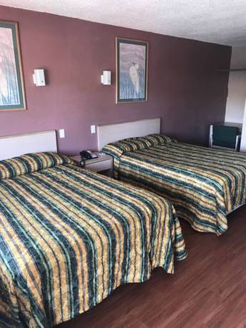 Imagen de la habitación del Hotel Economy Inn, Modesto. Foto 7