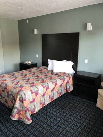 Imagen de la habitación del Hotel Economy Inn, Modesto. Foto 14