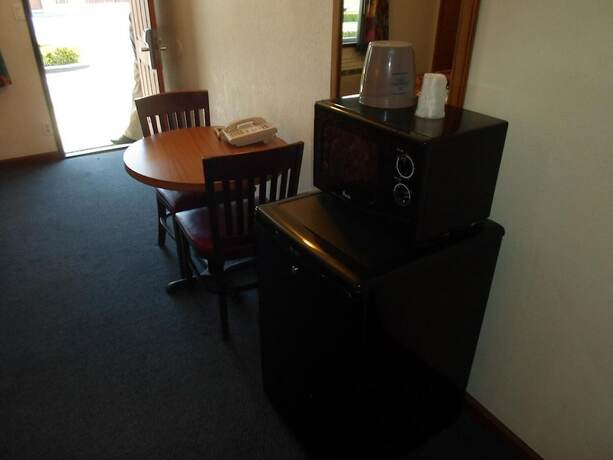 Imagen general del Hotel Economy Inn Morgan Hill. Foto 4